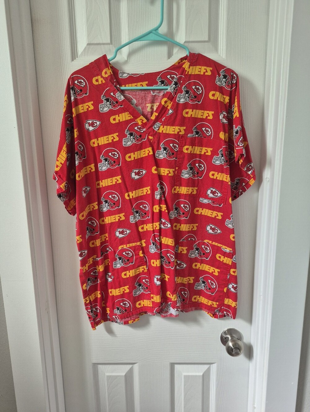 Kansas City Chiefs Red unisex Scrub Top